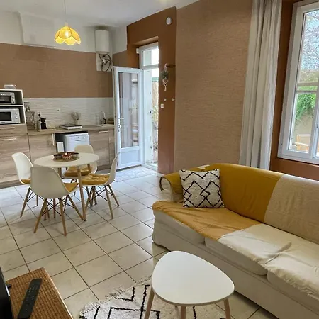 Beautiful Near Notre-dame-du-mont Apartment Marseille